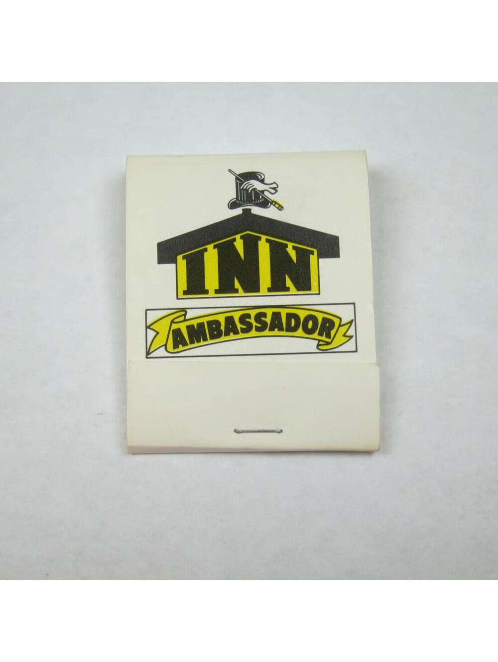 4 Vintage Matchbooks The Monteleone Hawks Nest Lodge Inn Ambassador Heritage Inn - Picture 8 of 12
